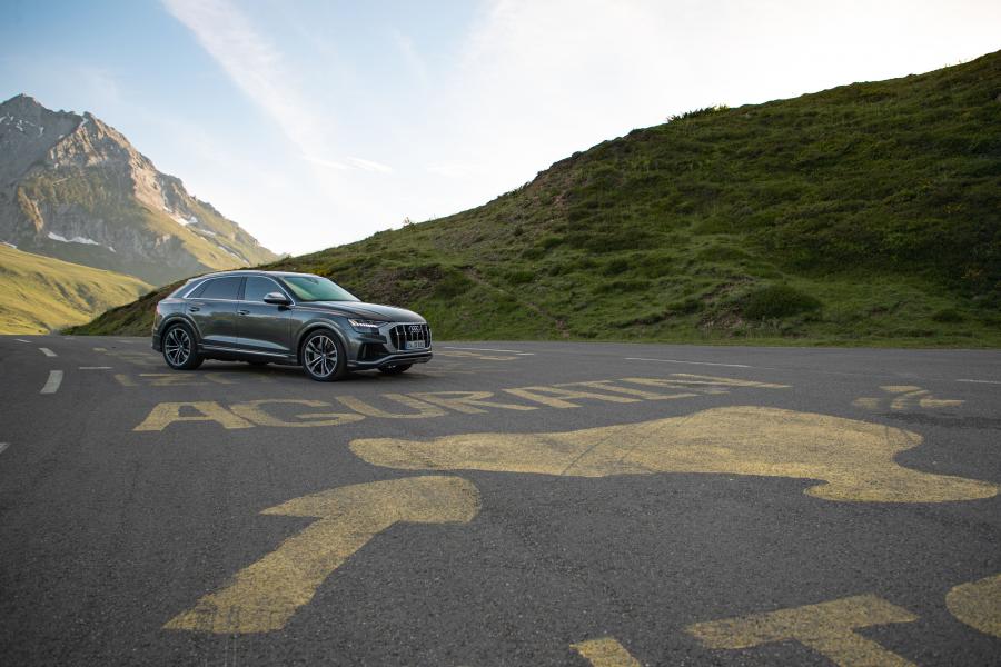  Audi SQ8 TDI 2019 года  (WW) (фото 45 из 79)